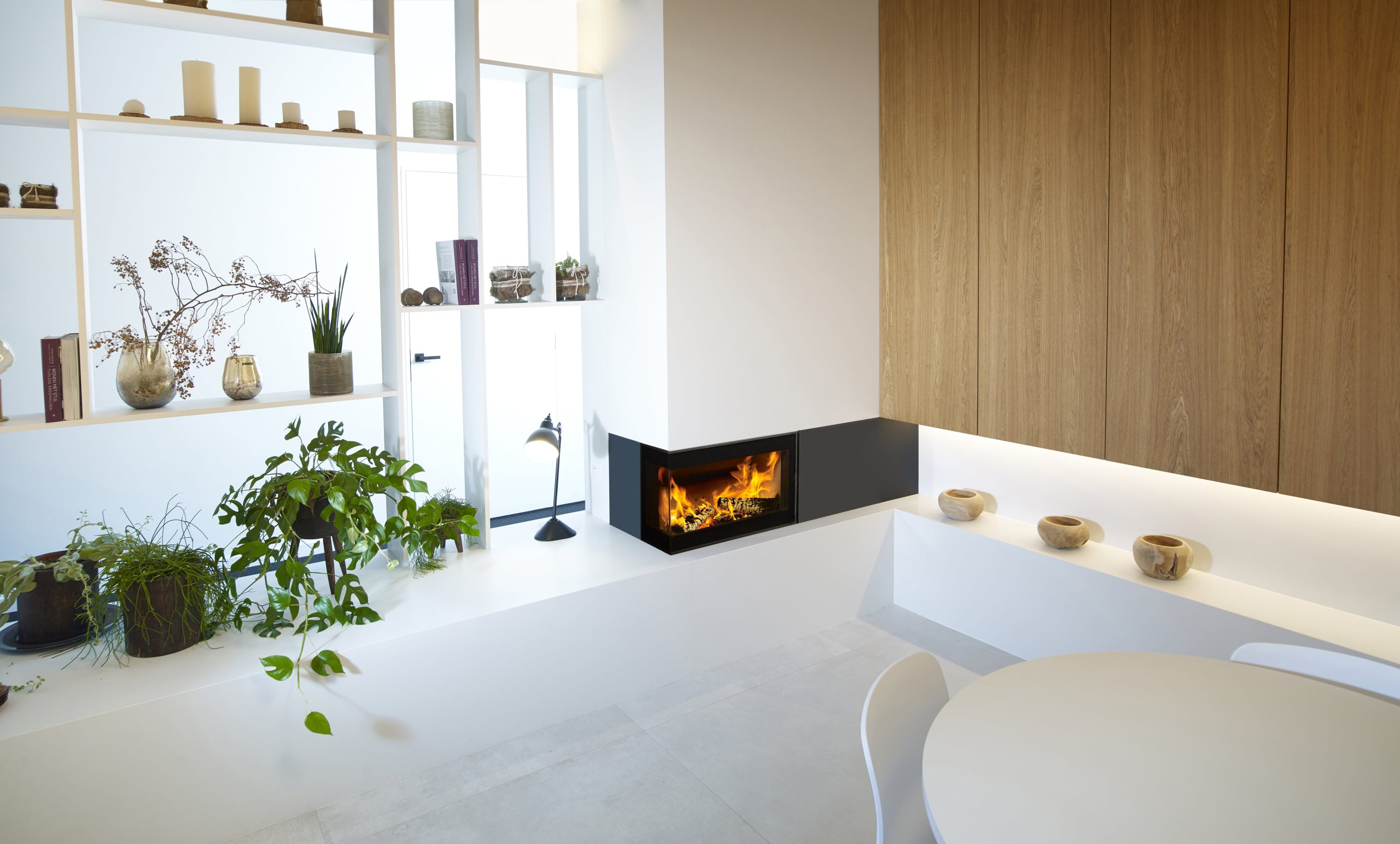 Corner_77_Gauche-min